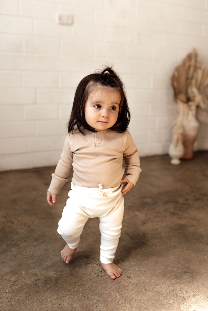 Pebble Organic Long Sleeve Bodysuit